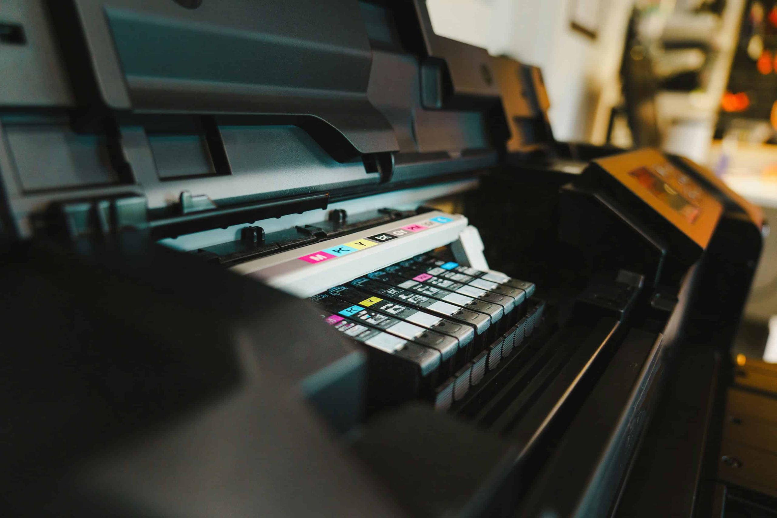 Printer & Scanner lack computer monitor on black background — computer monitor auctions